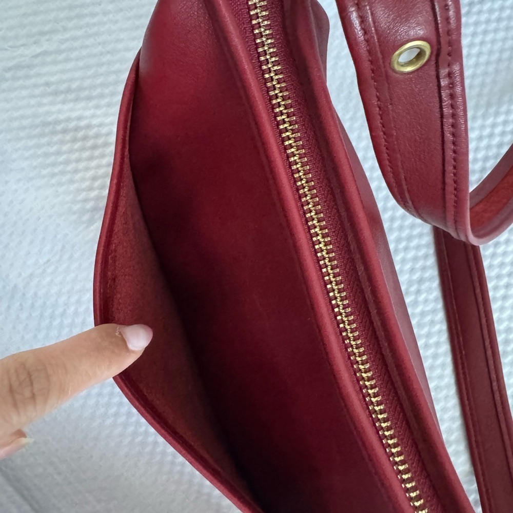 Coach Vintage Y2K Rare Legacy Small Pocket Hobo 9136 Leather Shoulder Bag - Picture 11 of 14